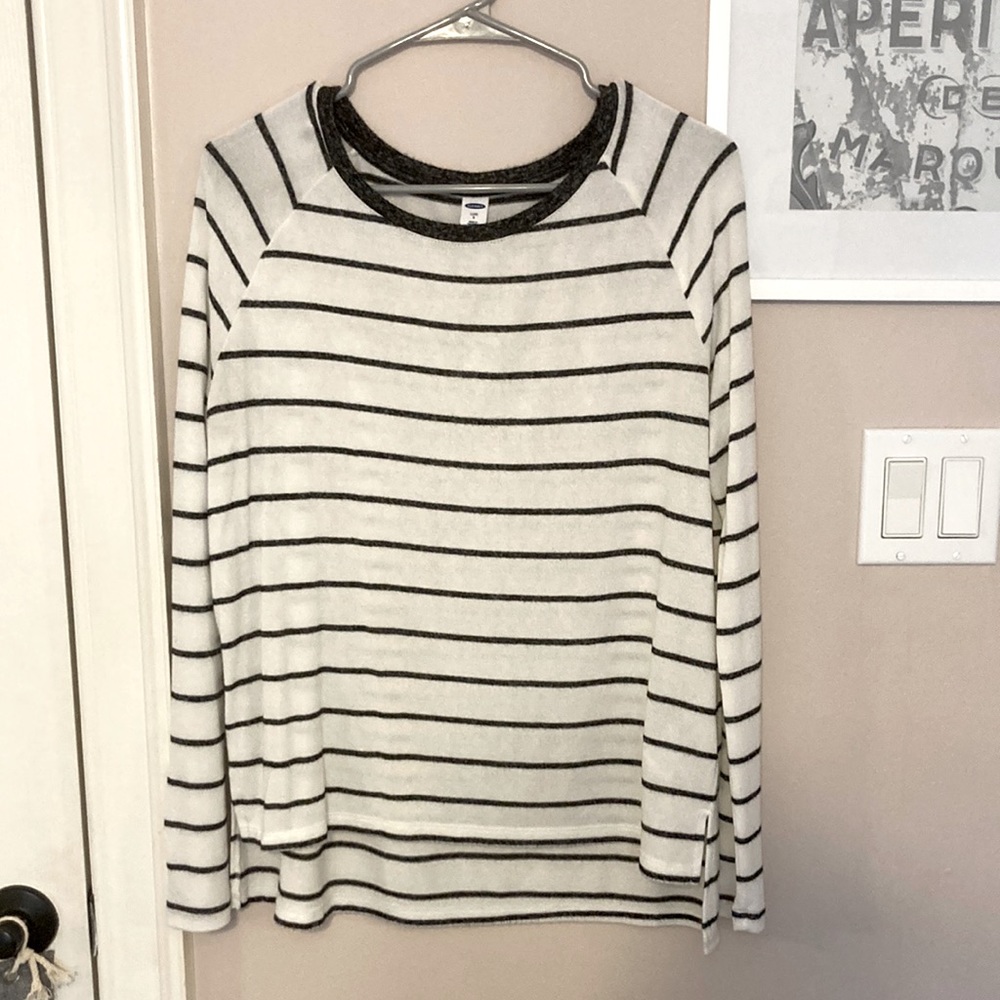 Old Navy sweater